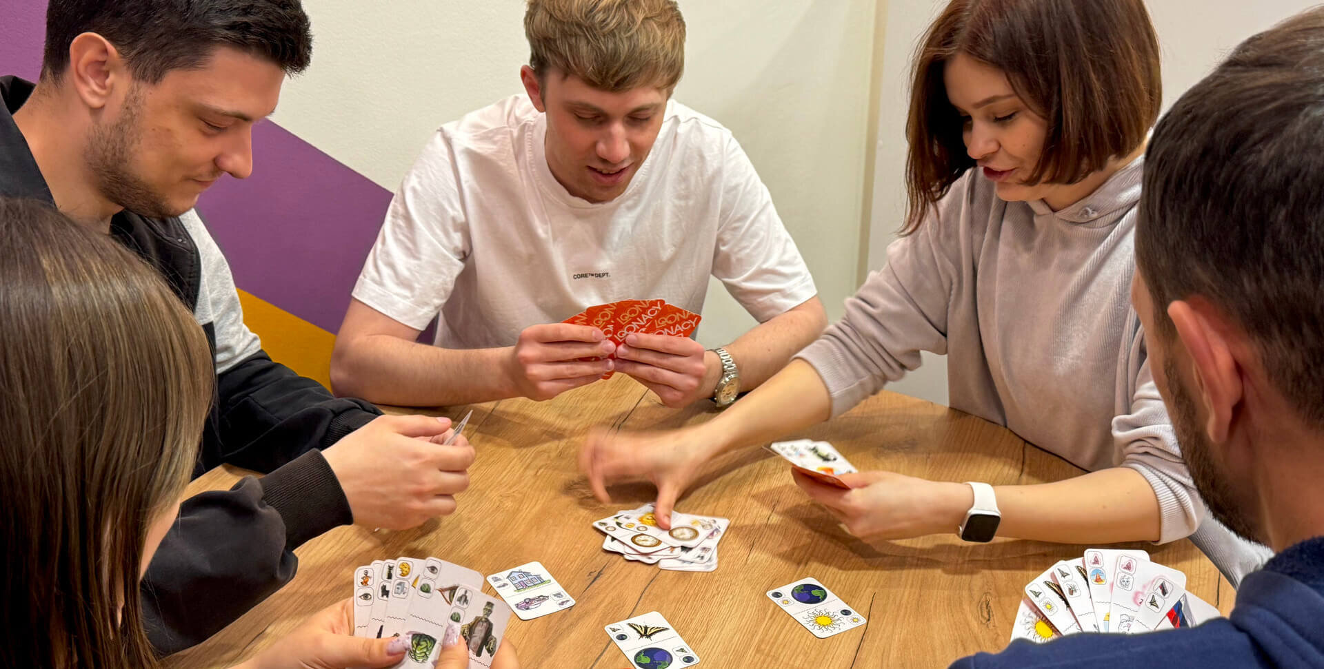 Вечер знакомств за настольными играми